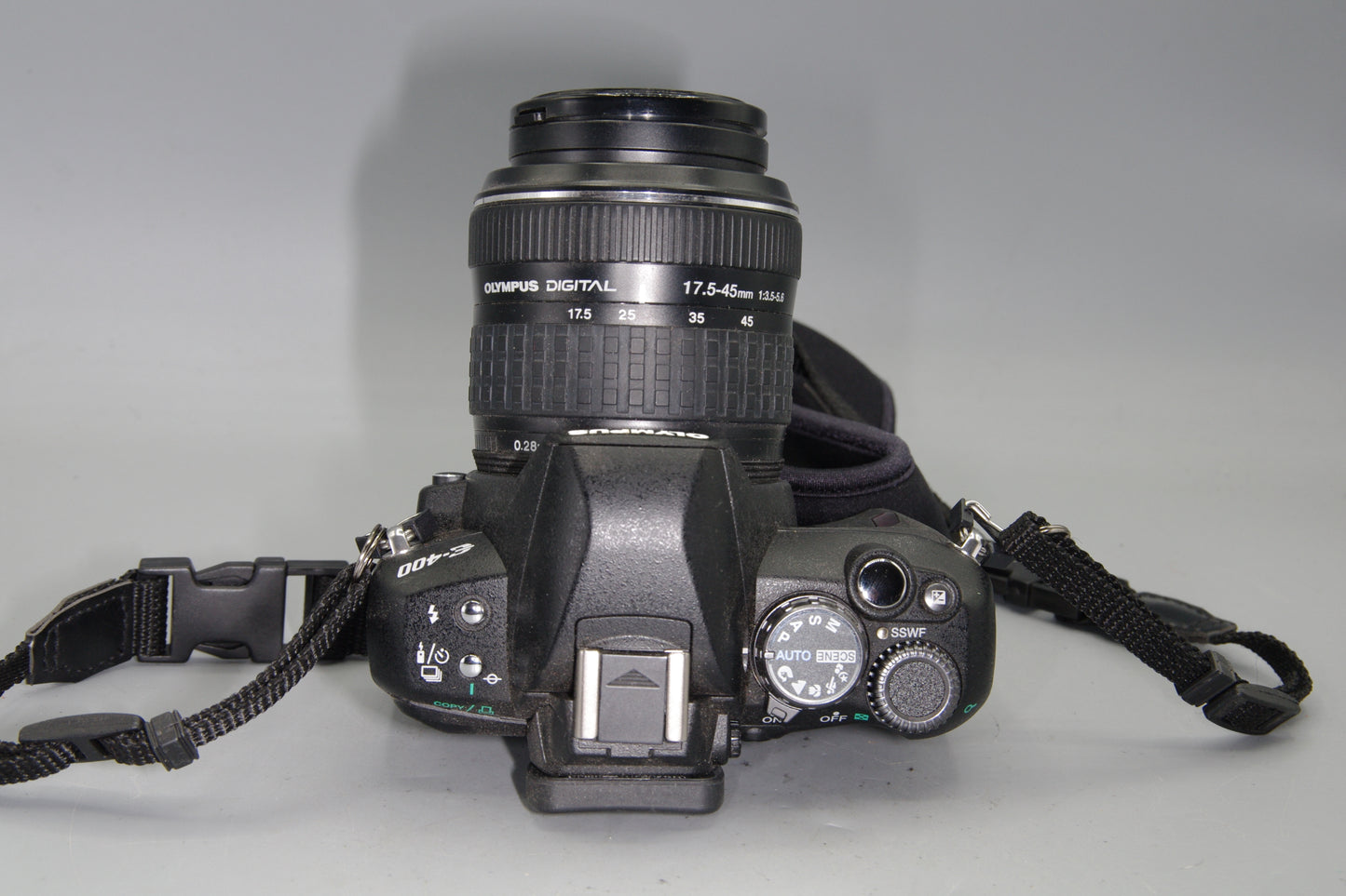 Olympus E-400 10MP DSLR + 17.5–45mm Lens – Four Thirds – Low S/C 341