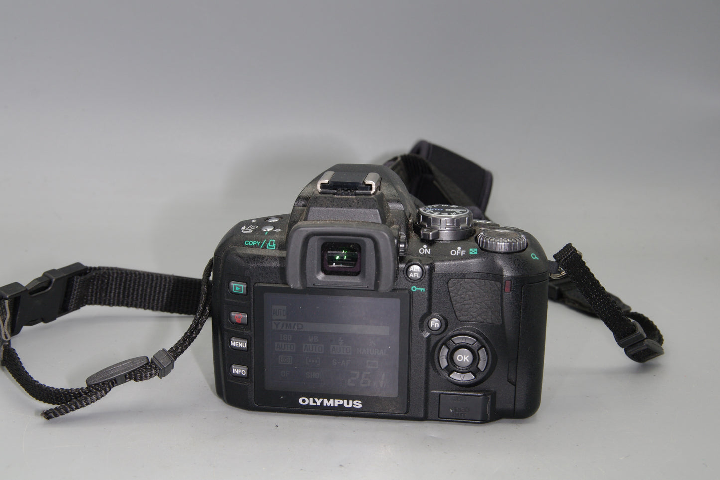 Olympus E-400 10MP DSLR + 17.5–45mm Lens – Four Thirds – Low S/C 341