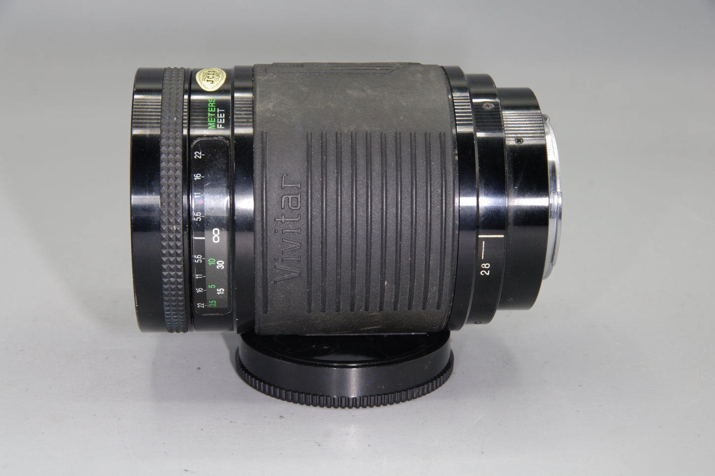 Vivitar 28–200mm f/3.5–5.6 Zoom – Sony/Minolta A Mount – Minor Haze – Caps