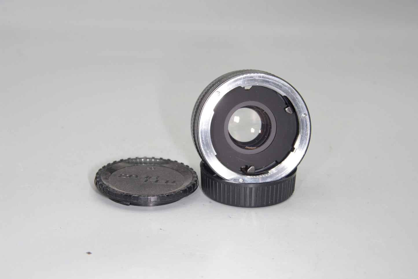 Teleplus OP Auto 2X Teleconverter – Olympus OM Mount – Clean – Japan Made