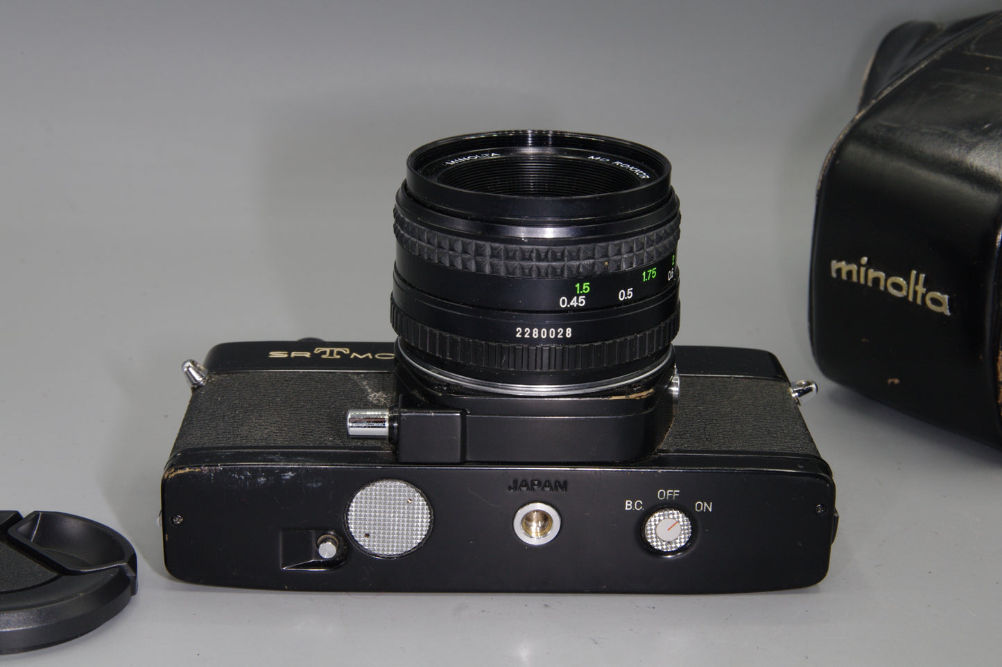 Minolta SR-T MC 35mm SLR + Rokkor 50mm f/1.7 Lens – Tested – Clean – Manual