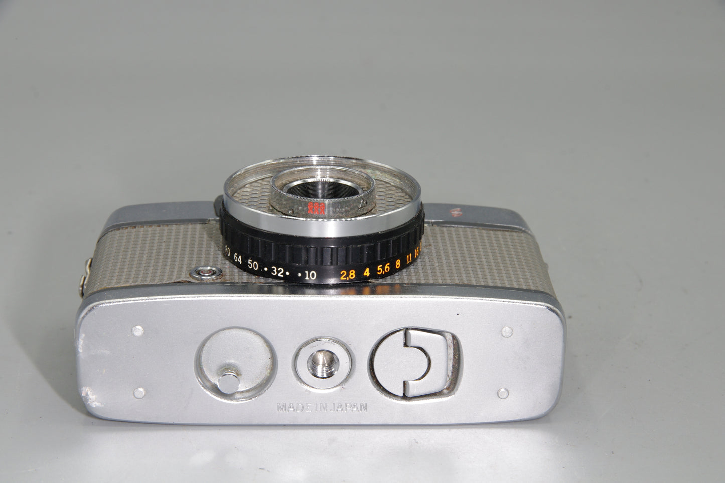 Olympus PEN-EE S Half-Frame 35mm Film Camera – Tested – Clean – Compact