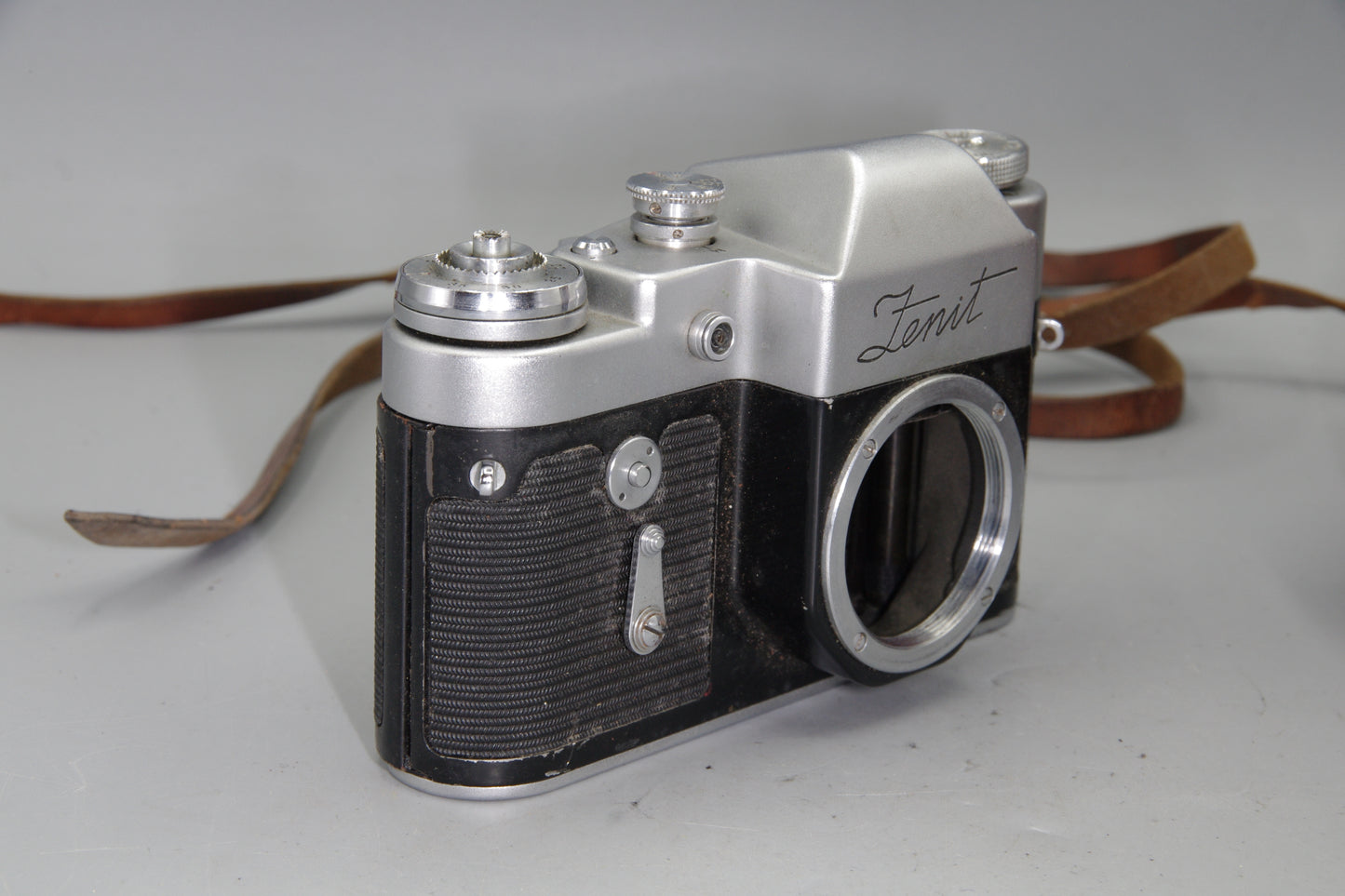 Zenit Soviet 35mm SLR Camera M39 Screw Mount Early Model KMZ USSR
