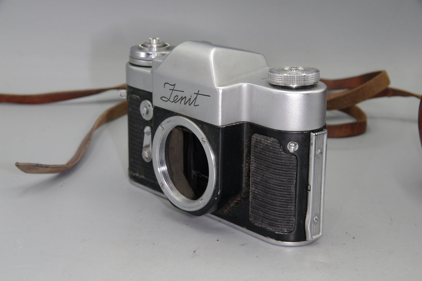 Zenit Soviet 35mm SLR Camera M39 Screw Mount Early Model KMZ USSR