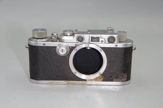 Leica III 35mm Rangefinder Camera – 1934 Vintage Body Serial No. 135463