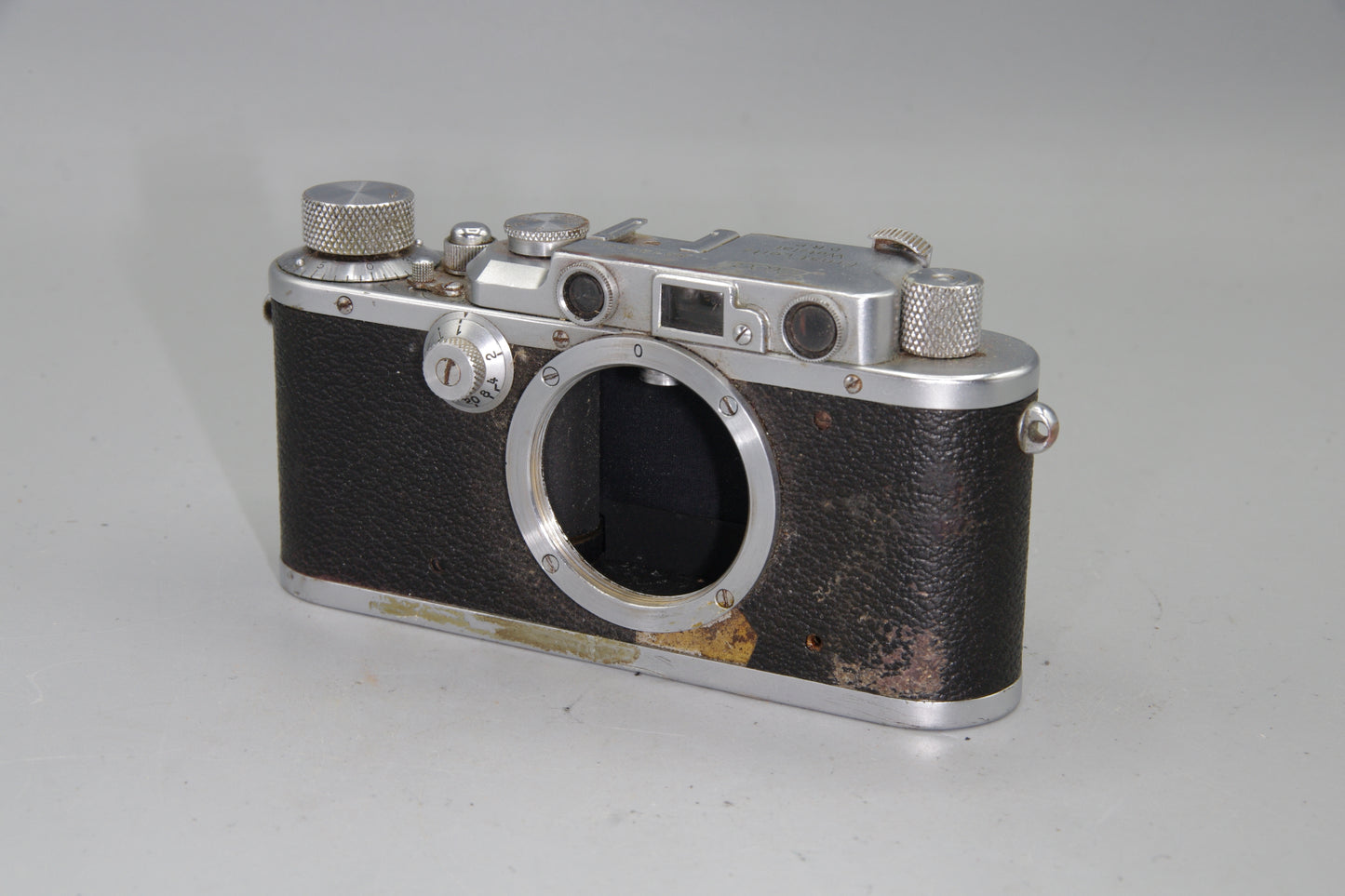 Leica III 35mm Rangefinder Camera – 1934 Vintage Body Serial No. 135463