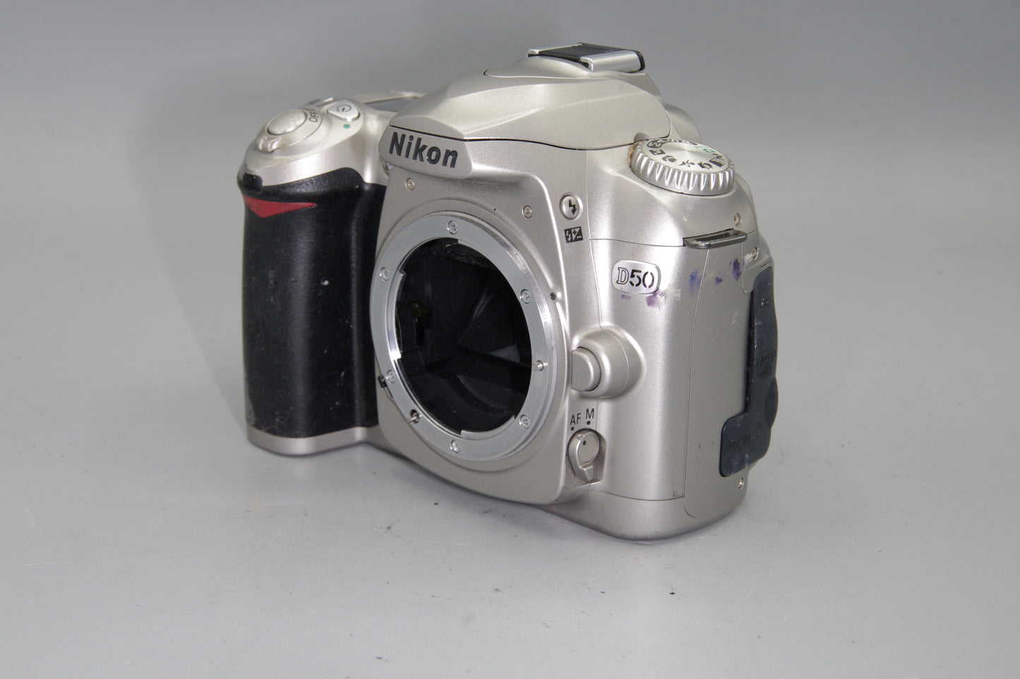 Nikon D50 DSLR Camera Body Only – 6.1MP – Shutter Count 4698 – Tested