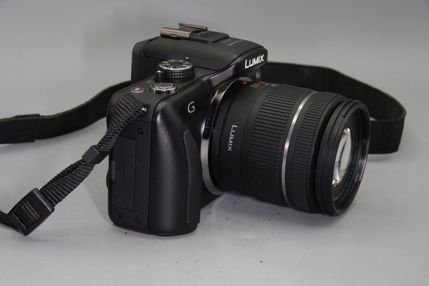 Panasonic Lumix DMC-G3 + 14–42mm Lens – Mint – S/C 298 – Micro Four Thirds