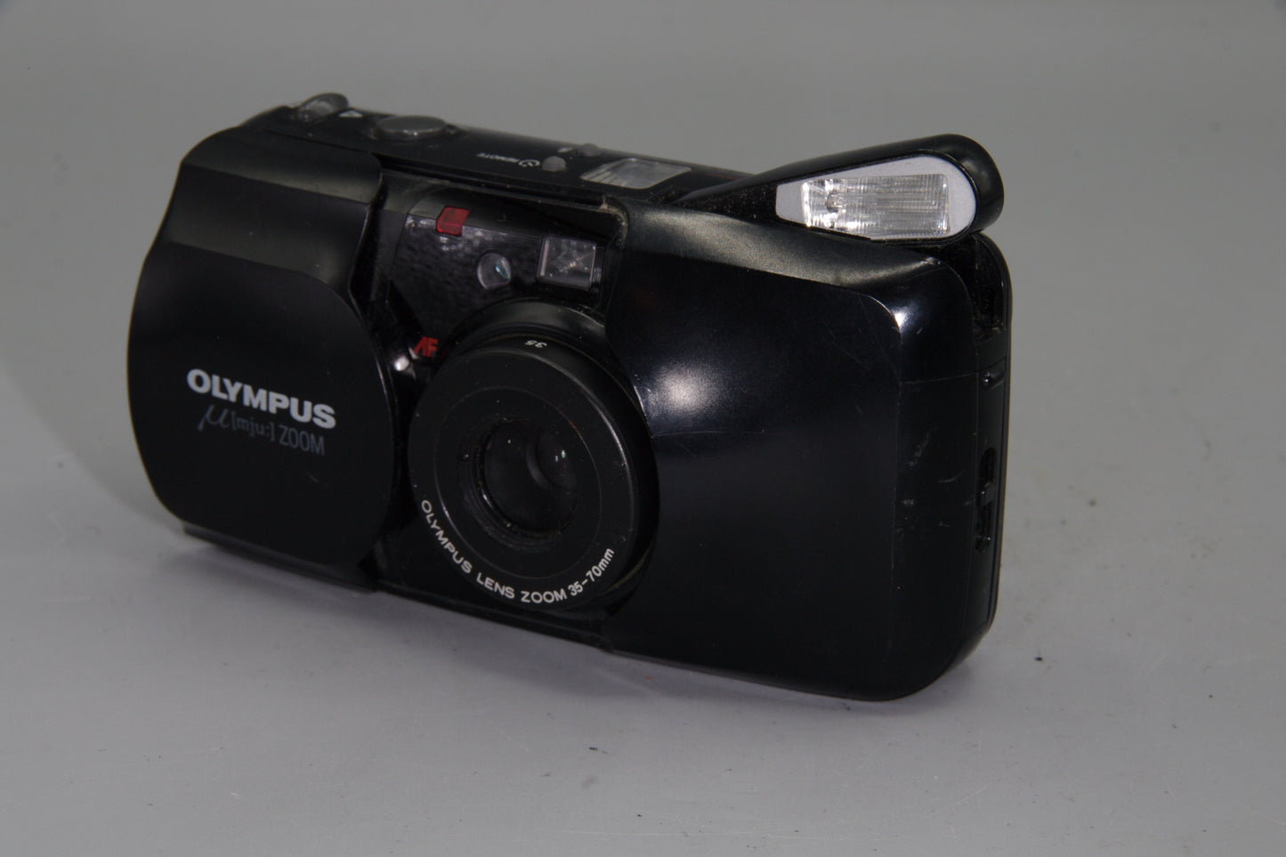 Olympus MJU Zoom 35mm Film Camera – Tested – Clean – Autofocus – Flash
