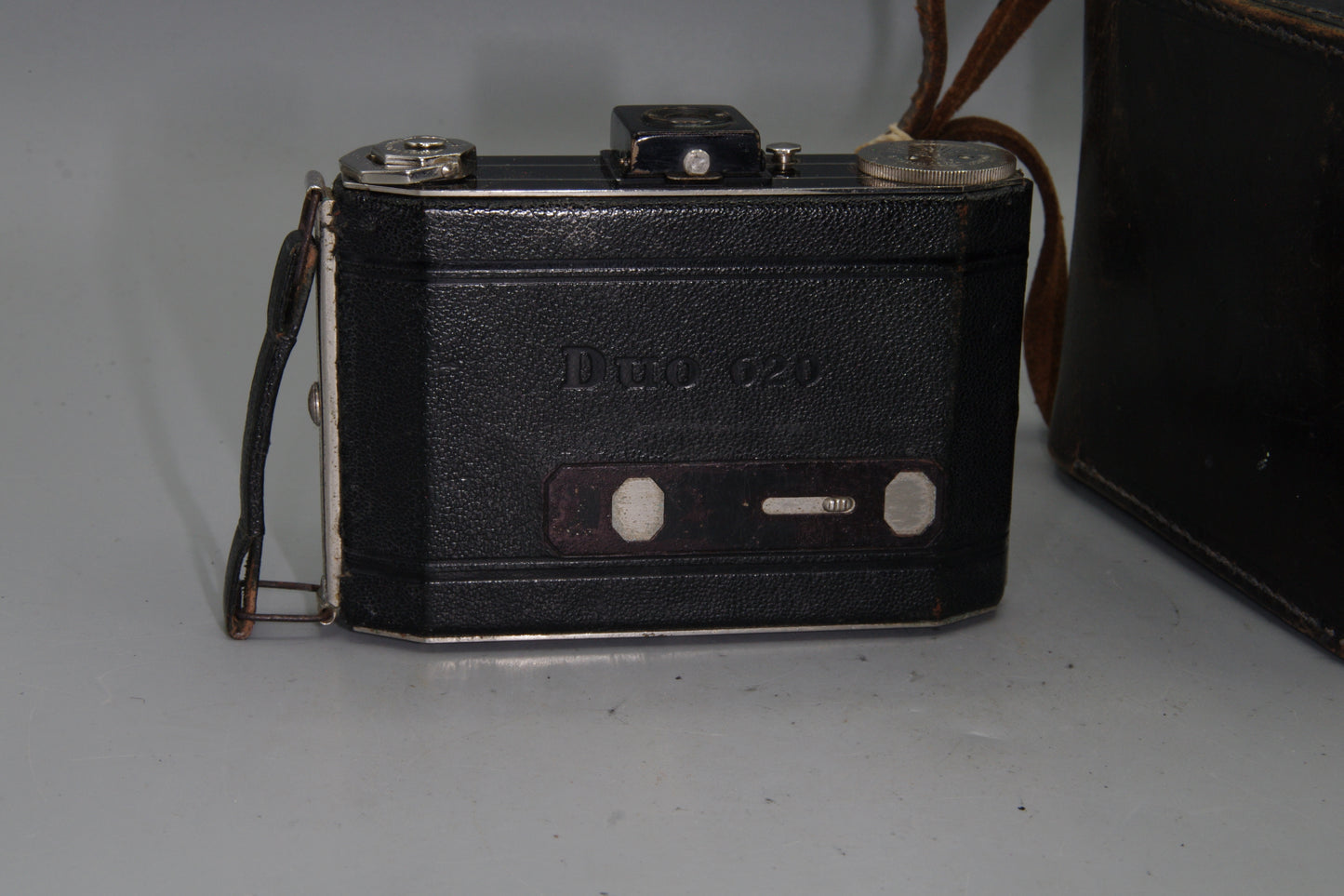 Kodak Duo 620 Folding Camera – 75mm f/4.5 Kodak Anastigmat Lens