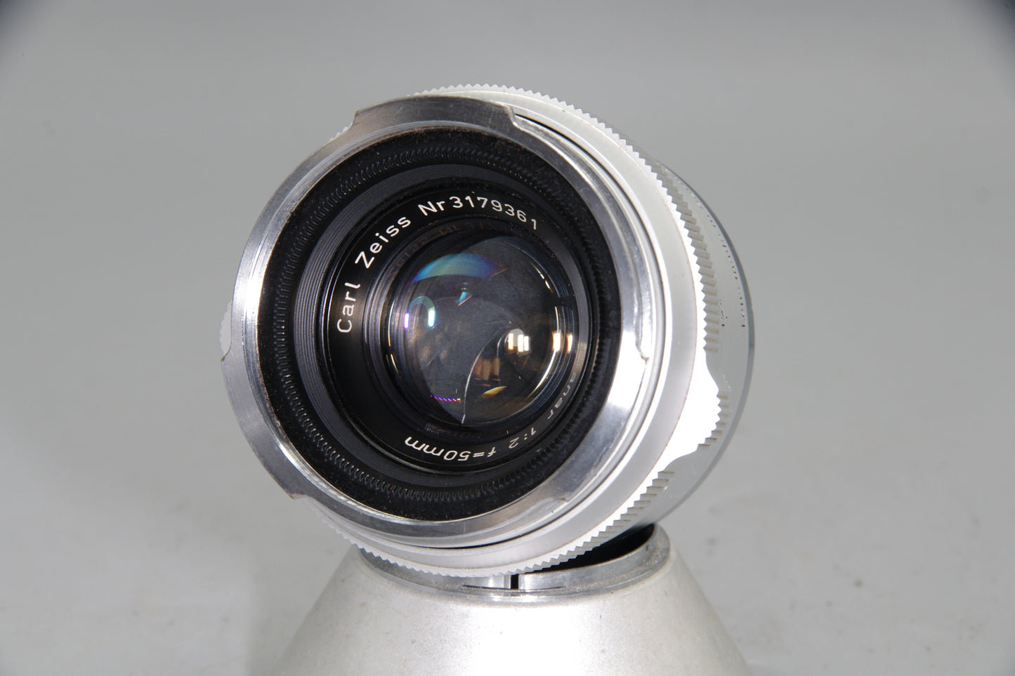 Carl Zeiss Planar 50mm f/2 Lens Contarex Mount – Vintage with Separation