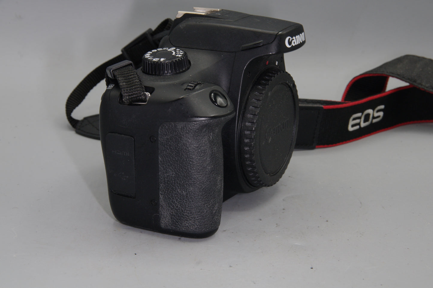 Canon EOS 4000D DSLR 18MP Camera – Low Shutter Count 9495, Excellent