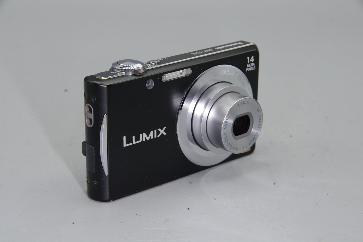 Panasonic Lumix DMC-FS16 14.1MP Digital Camera – Leica Lens, Excellent