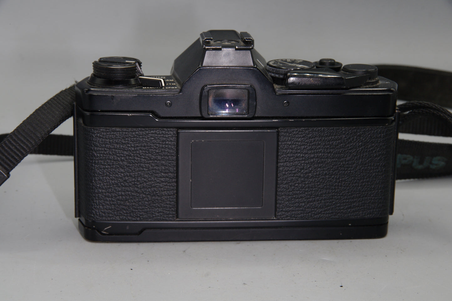Olympus OM-2 Spot/Program 35mm SLR + Zuiko 50mm f/1.8 Lens  - Tested