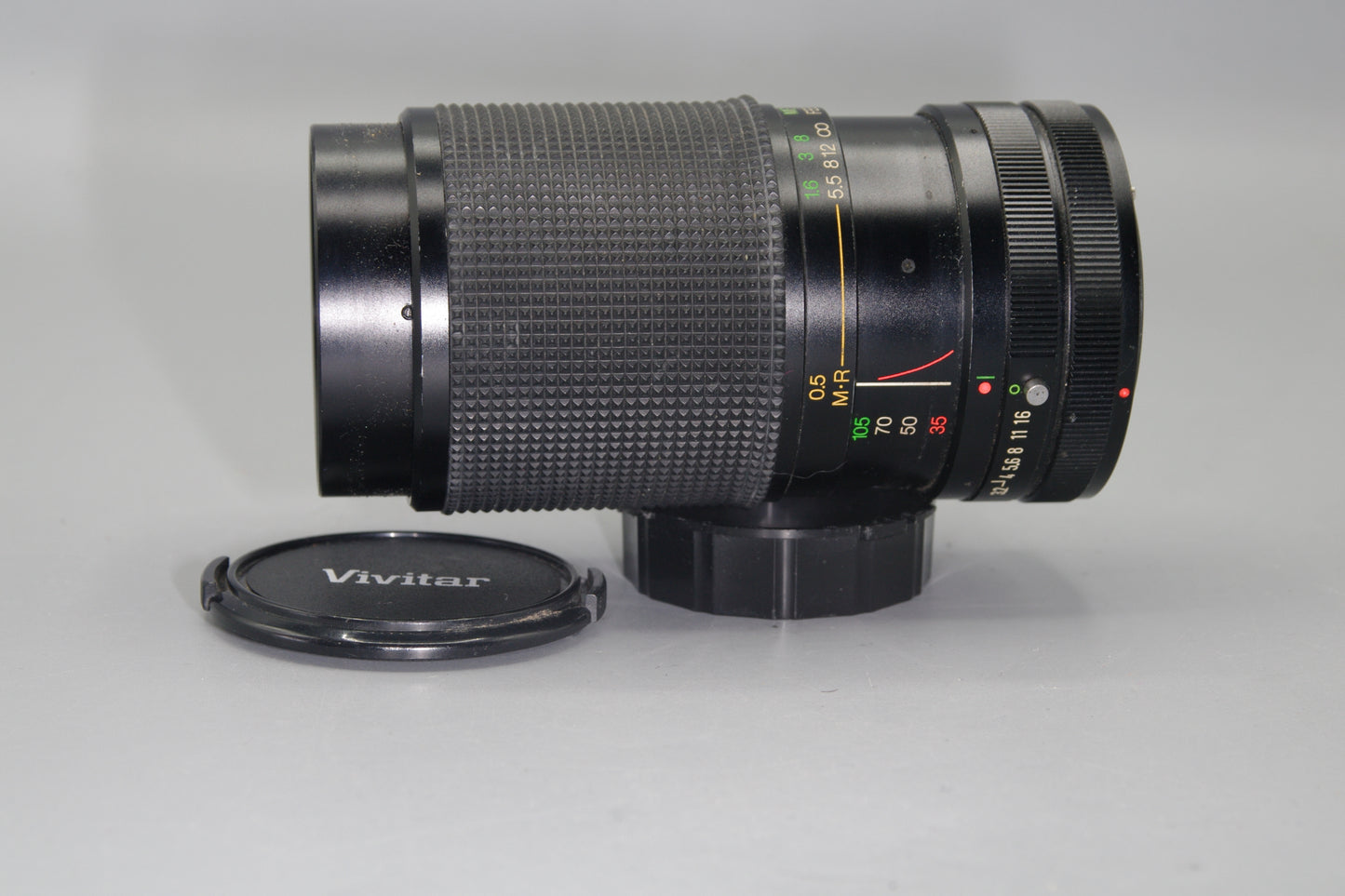 Vivitar Macro 35-105mm F/3.2-5 Lens -Canon FD Mount - Excellent