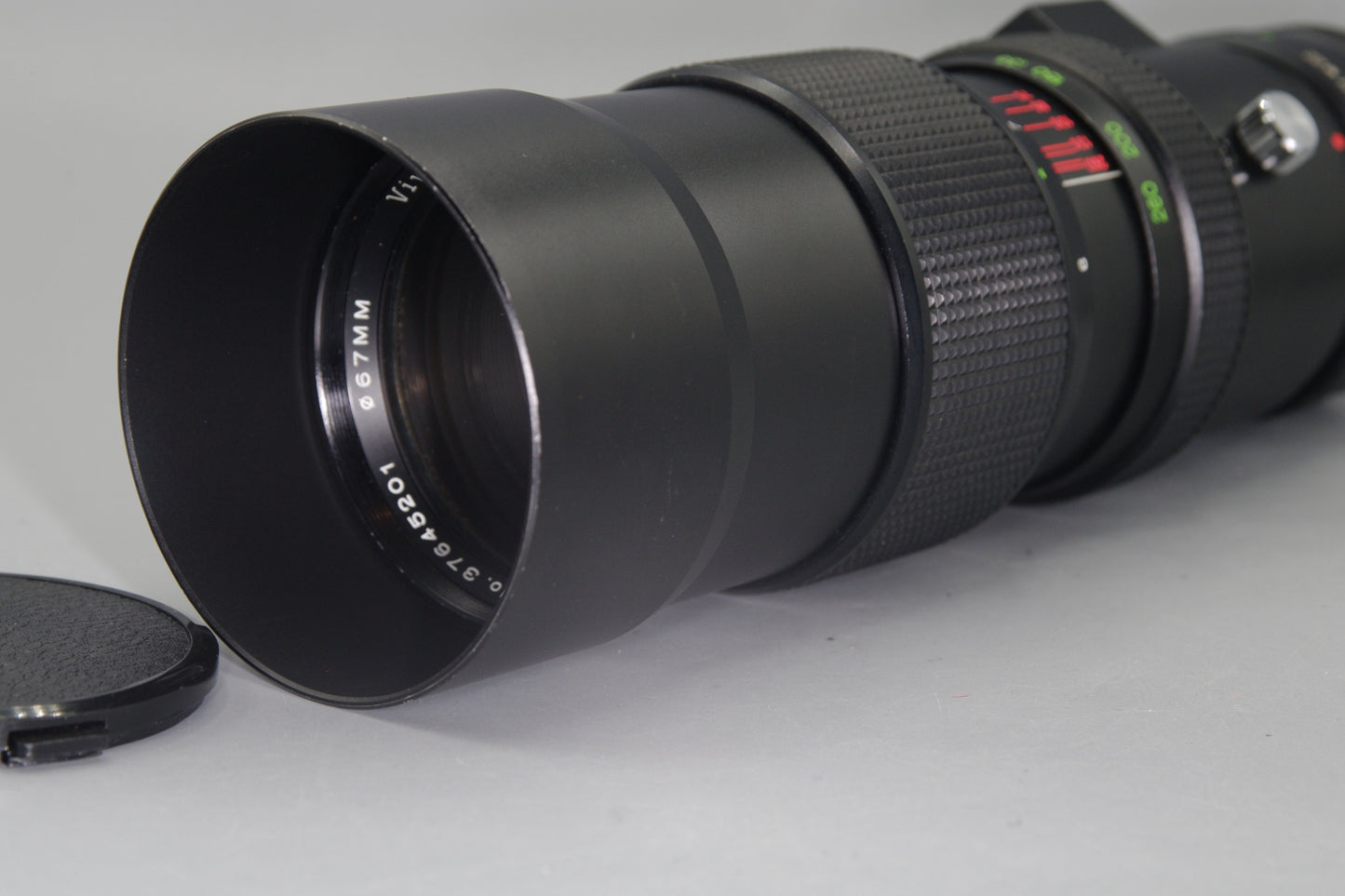 Vivitar 75-260mm F/4.5 Lens -Canon FD Mount - VGC