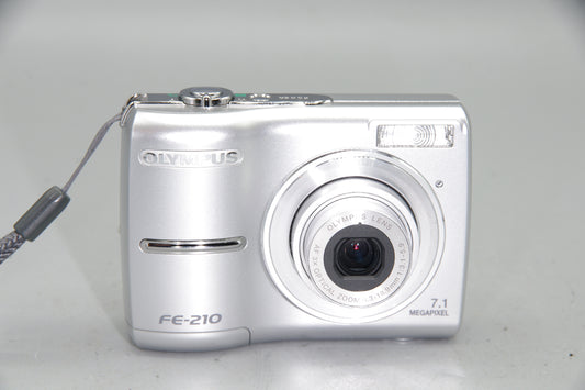 Olympus FE-210 Digital Camera – 7MP, 3x Zoom, Compact, AA, Tested