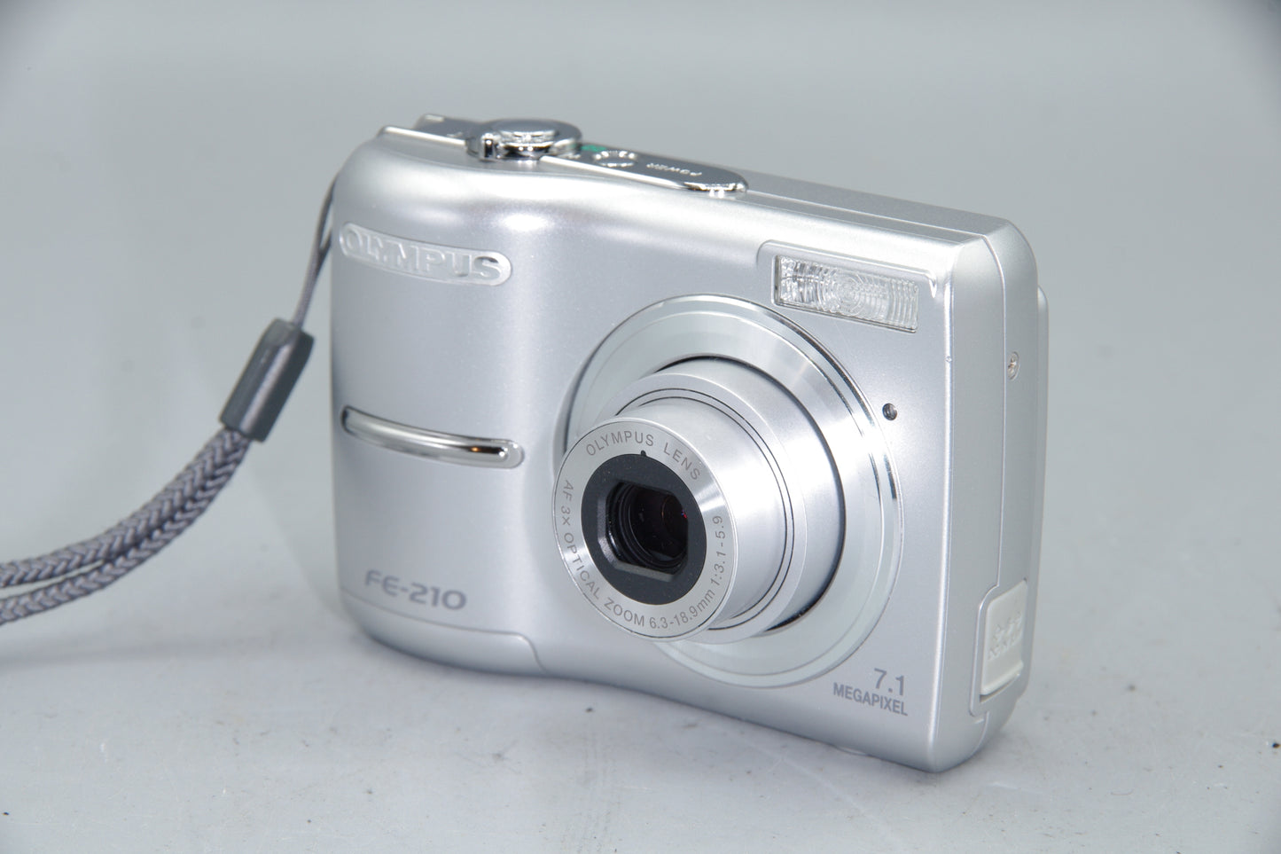Olympus FE-210 Digital Camera – 7MP, 3x Zoom, Compact, AA, Tested