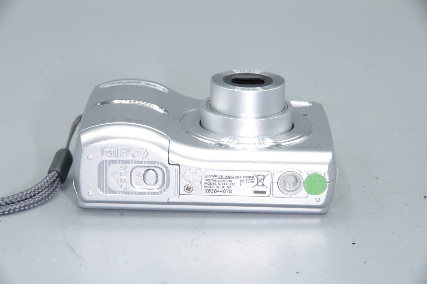 Olympus FE-210 Digital Camera – 7MP, 3x Zoom, Compact, AA, Tested