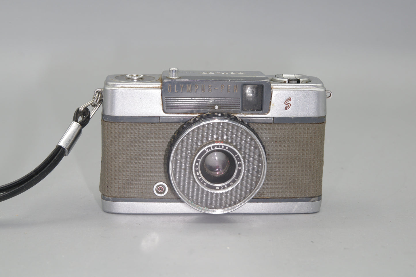 Olympus PEN-EE S 35mm Half Frame Camera - For Renovation