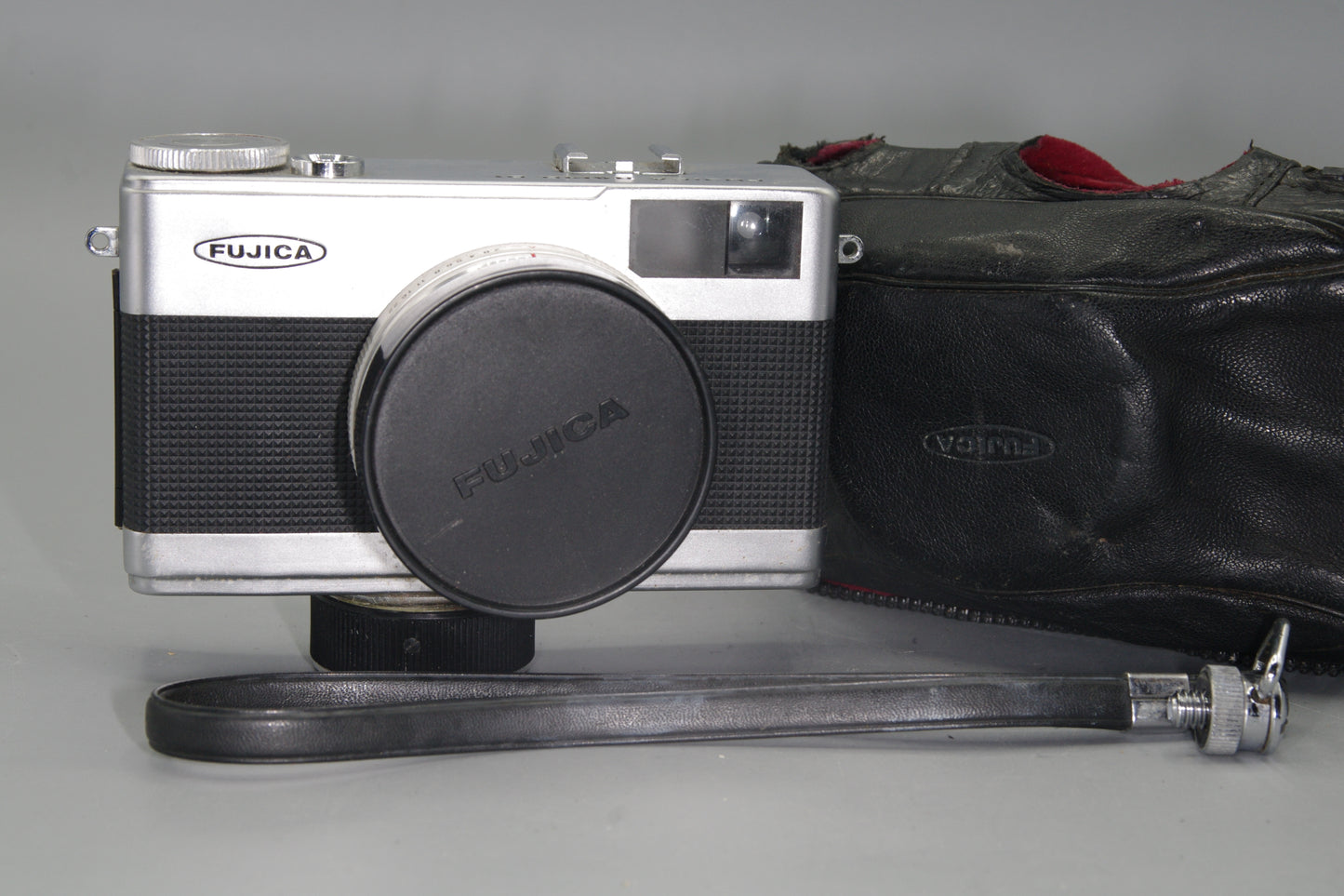 Fujica Rapid D1 with 28mm F/2.8 Lens and Case