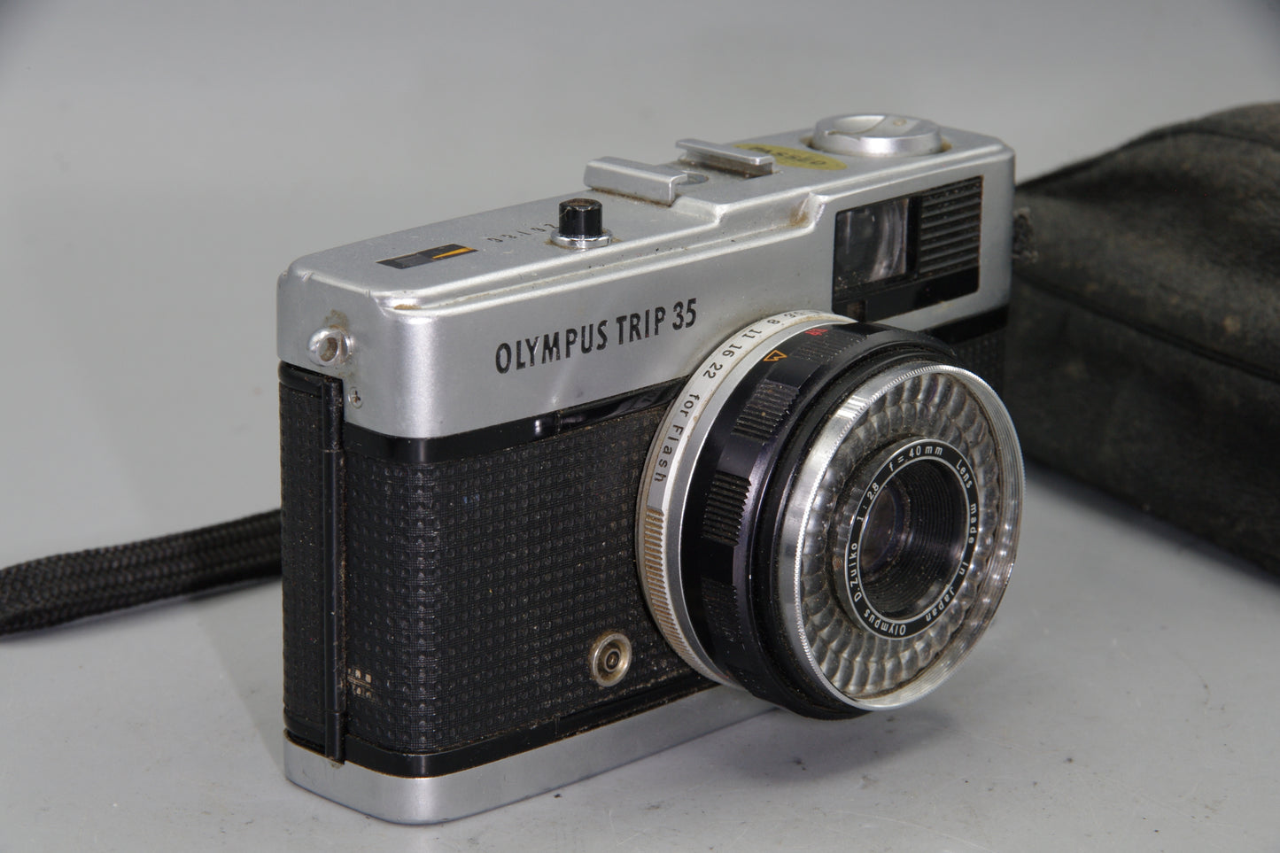 Olympus Trip 35 35mm Camera – 40mm f/2.8 Lens with Case, Working, Vintage