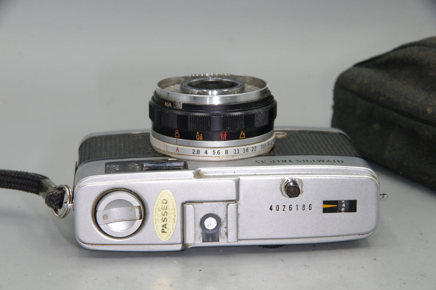 Olympus Trip 35 35mm Camera – 40mm f/2.8 Lens with Case, Working, Vintage