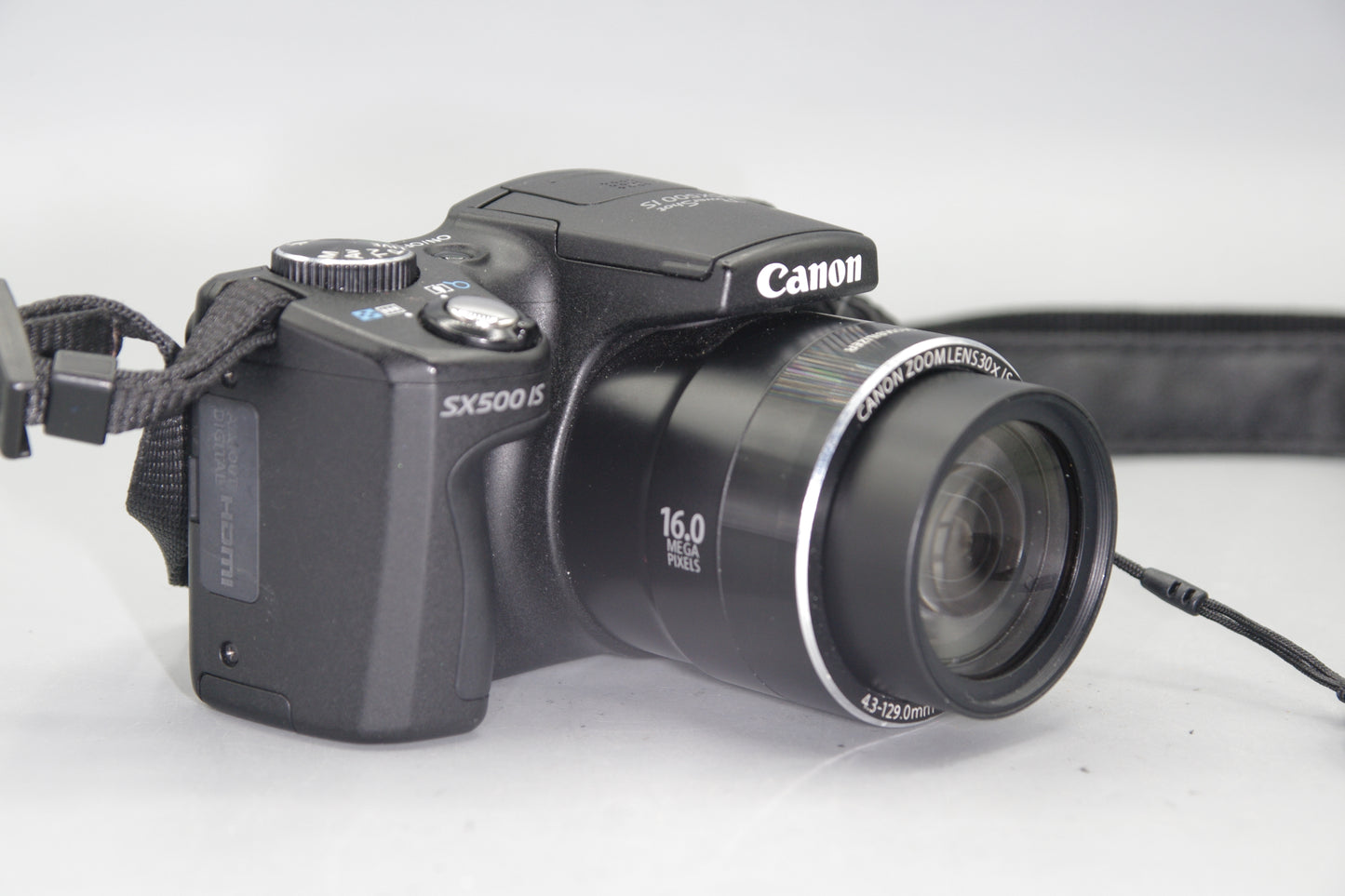 Canon PowerShot SX500IS 16MP 30X Opt Zoom Digital Camera and Case