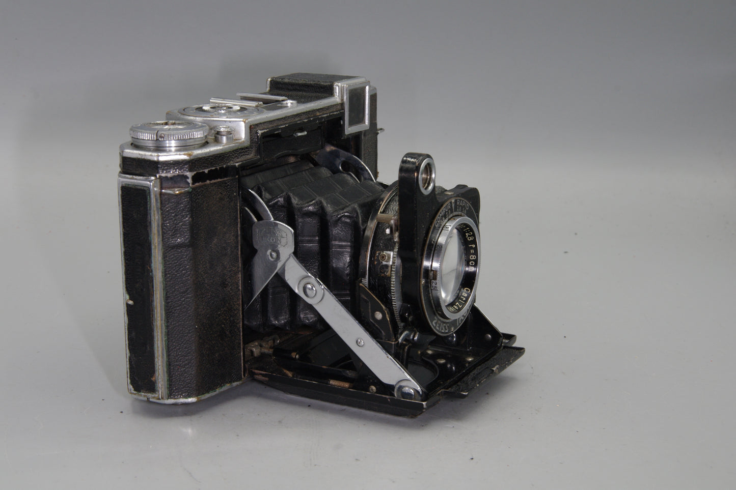 Zeiss Ikon Super Ikonta 532/16 – 6x6 – Tessar 8cm f/2.8 – Folding RF