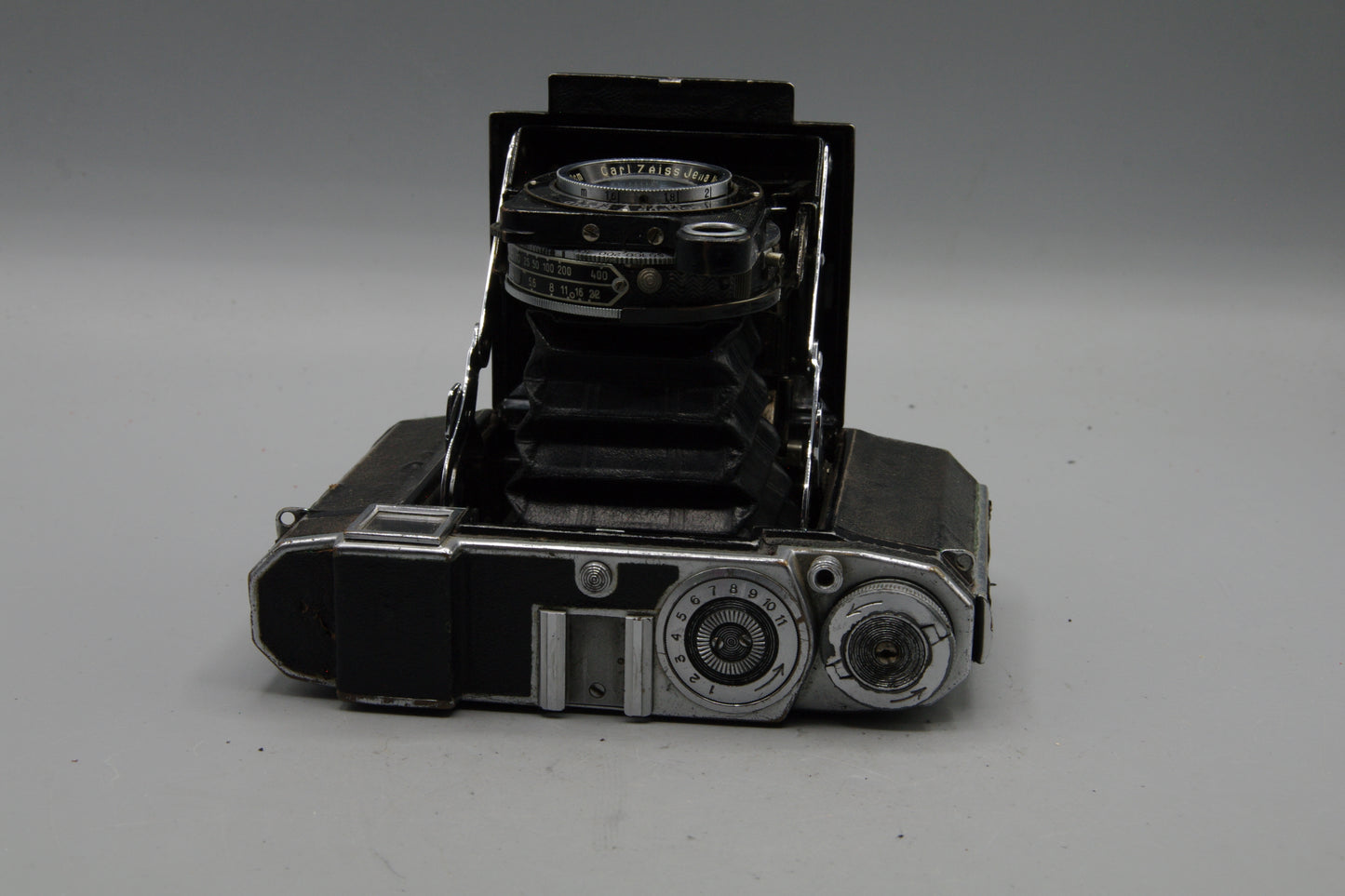 Zeiss Ikon Super Ikonta 532/16 – 6x6 – Tessar 8cm f/2.8 – Folding RF