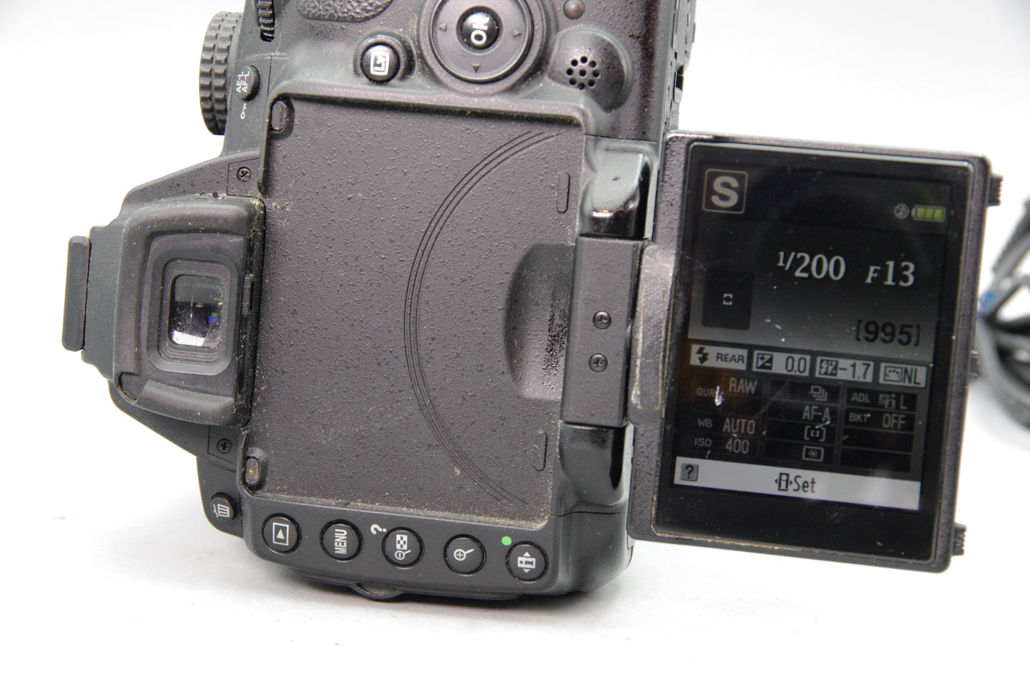 Nikon D5000 12.3MP DSLR Camera + 18‑55mm VR Lens – Battery & Charger – 9920 SC