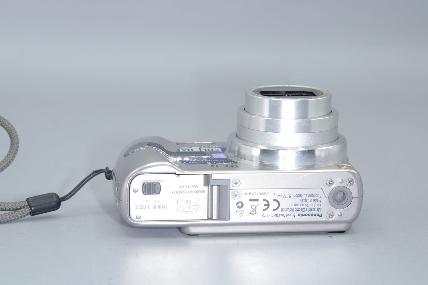 Panasonic Lumix DMC-TZ3 7.2MP 10x Zoom