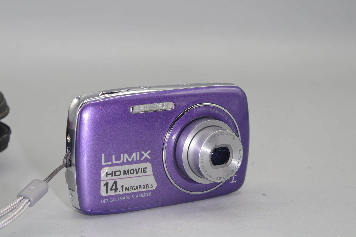 Purple Panasonic Lumix DMC-S3 14.1MP Digital Compact - Excellent