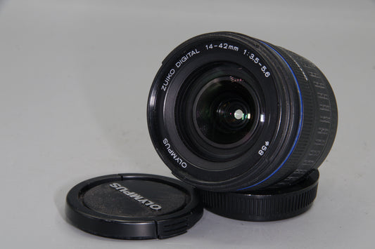 Olympus Zuiko Digital 14–42mm f/3.5–5.6 ED – 3× Zoom – Four Thirds – Lightweight