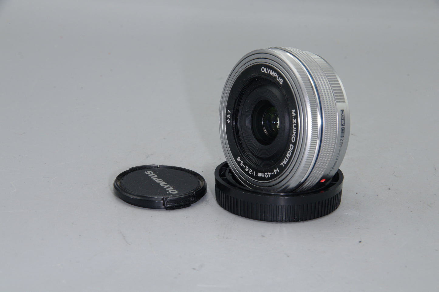 Olympus M.Zuiko 14–42mm f/3.5–5.6 Pancake Lens Micro Four Thirds EXC