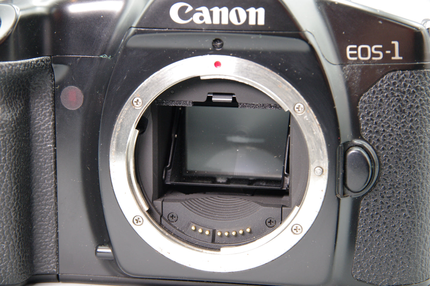 Canon EOS‑1 35mm SLR Film Camera Body – Excellent – Professional EF Mount