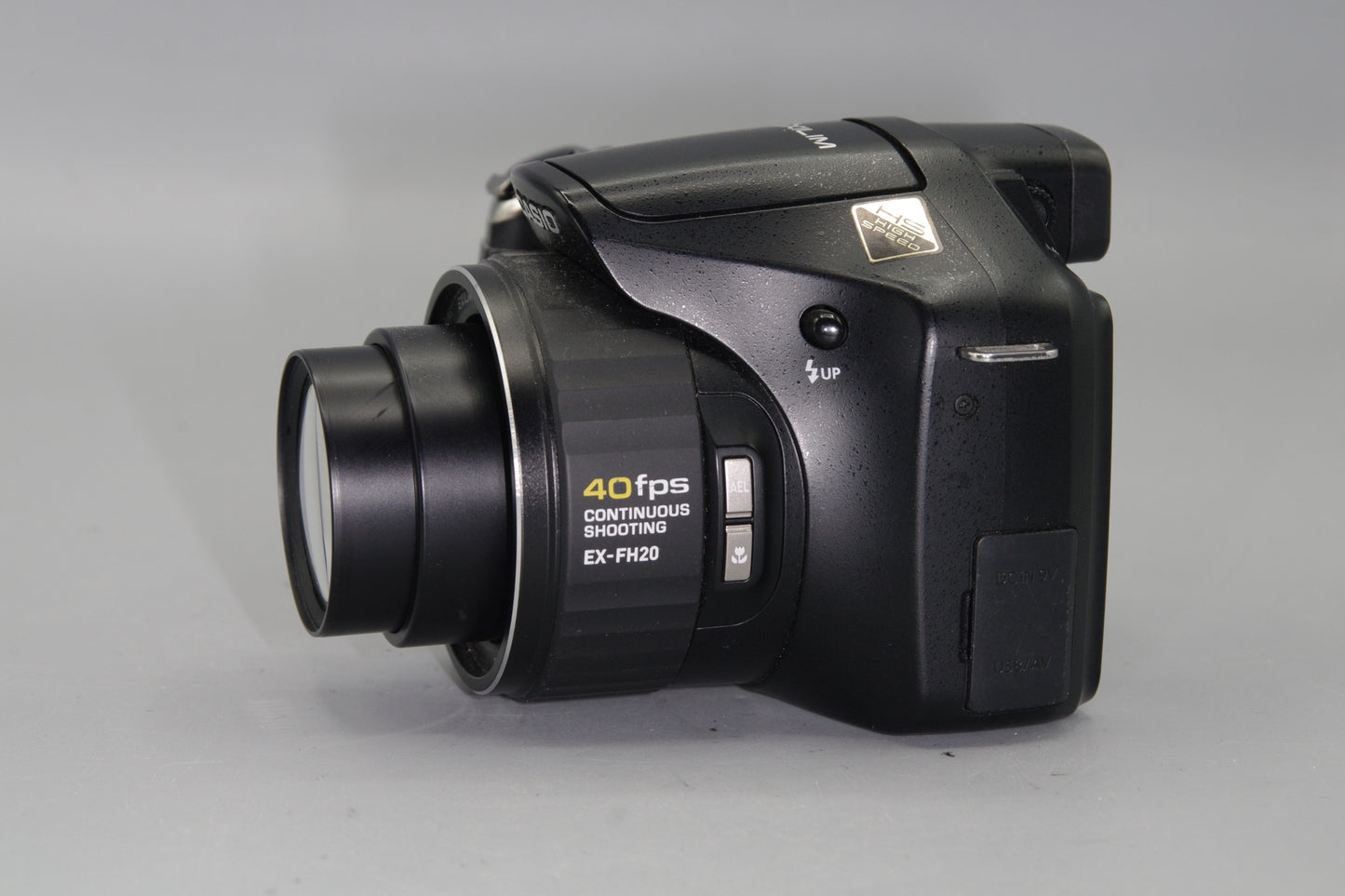 Vintage Casio Exlim EX-FH20 9.1MP Bridge Camera - Takes AA Batteries - Excellent