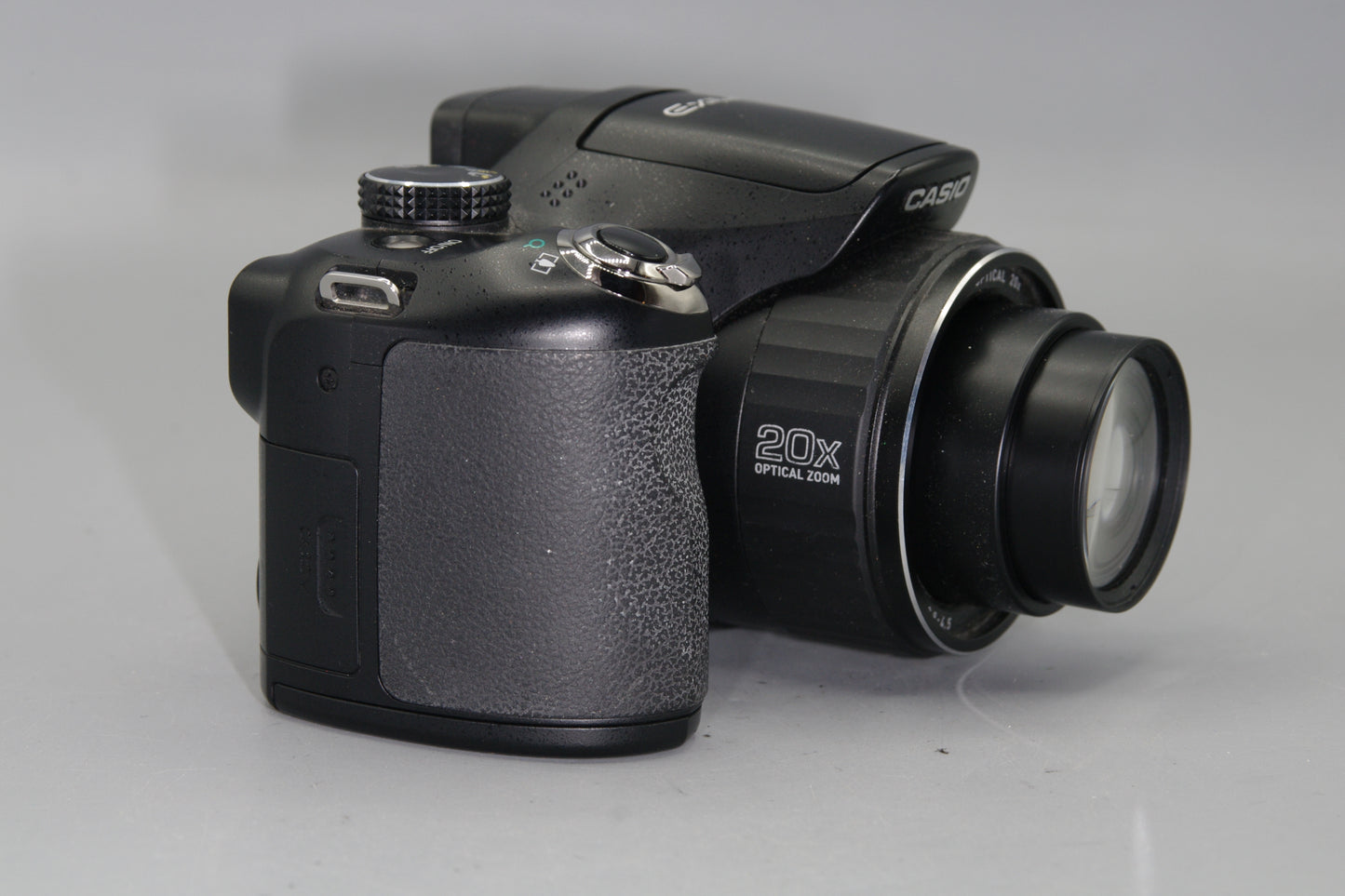 Vintage Casio Exlim EX-FH20 9.1MP Bridge Camera - Takes AA Batteries - Excellent