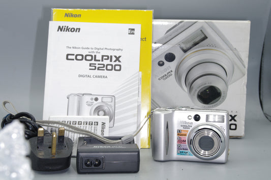 Nikon Coolpix 5200 5.1MP Compact Digital - Boxed - Excellent