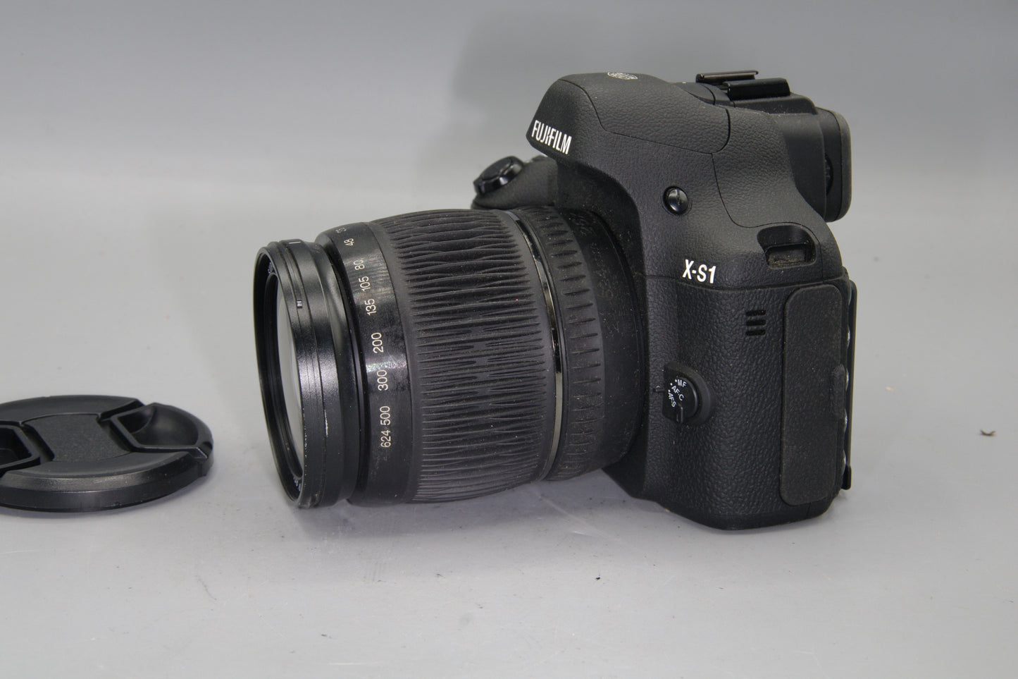 Fujifilm X-S1 Bridge Camera – 26x Zoom – EXR CMOS – EXC – Tested