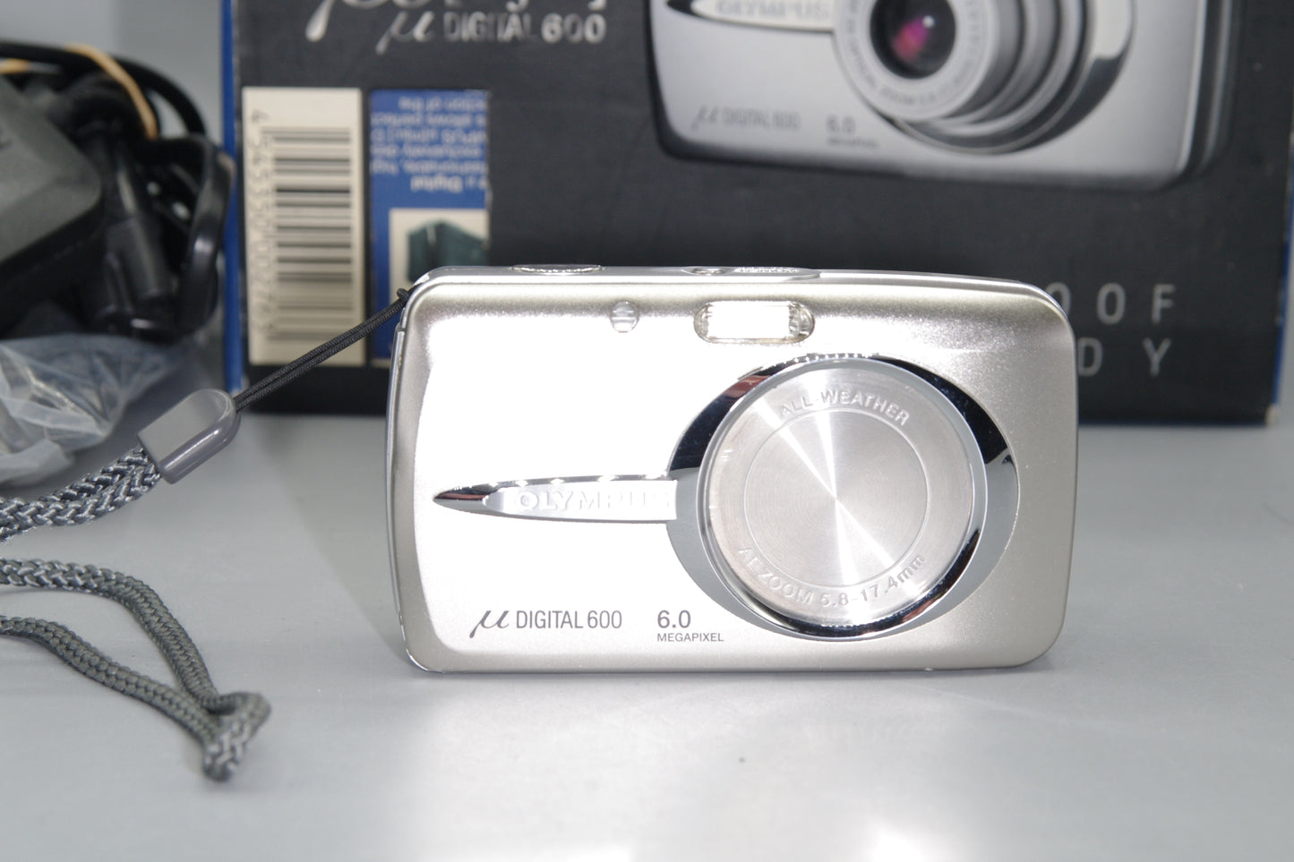 Olympus MJU 600 Digital 6.0MP Compact - Excellent Boxed