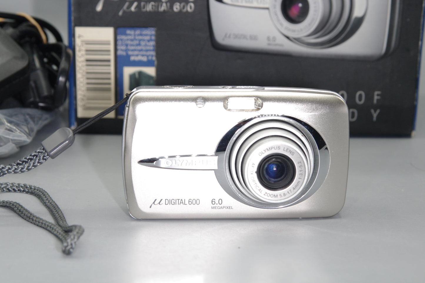 Olympus MJU 600 Digital 6.0MP Compact - Excellent Boxed