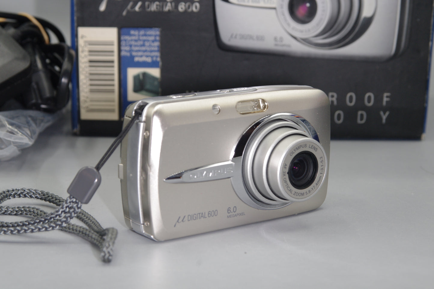 Olympus MJU 600 Digital 6.0MP Compact - Excellent Boxed