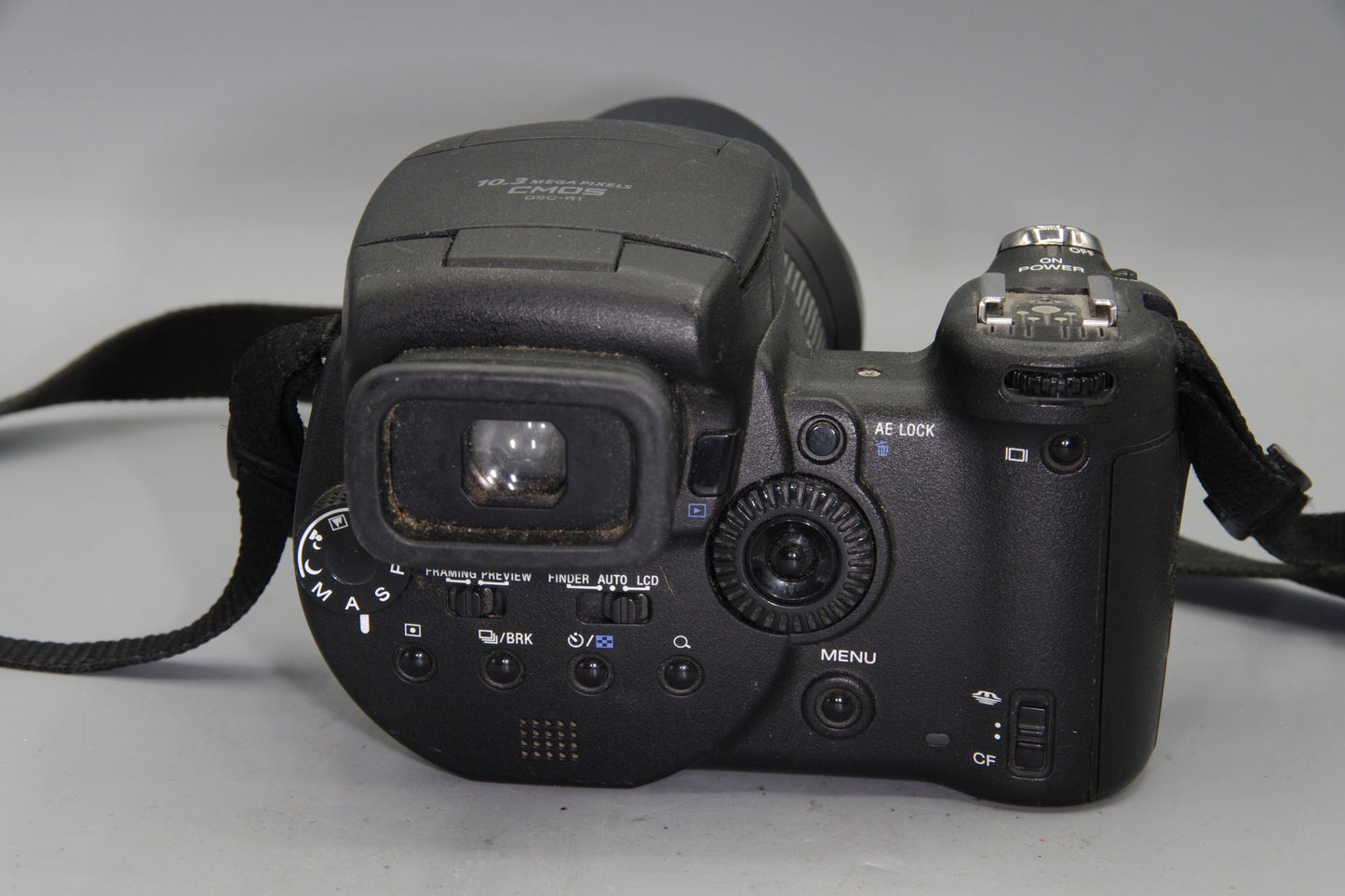 Sony Cyber-shot DSC-R1 – 10MP APS-C Sensor – Zeiss 24–120mm – VGC – Tested