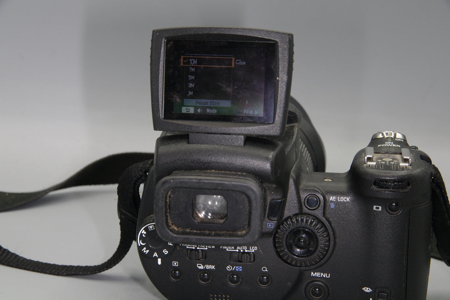 Sony Cyber-shot DSC-R1 – 10MP APS-C Sensor – Zeiss 24–120mm – VGC – Tested