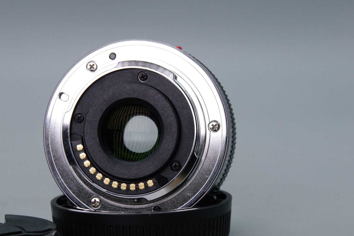 Panasonic Lumix G Vario 14mm F/2.5 Lens – M4/3 Lens - Excellent