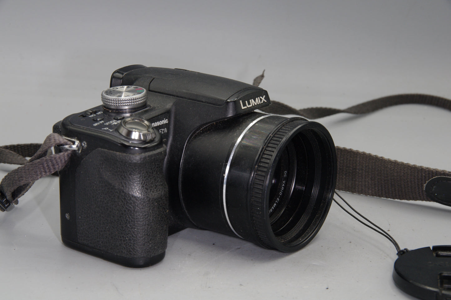Panasonic Lumix DMC-FZ18 – 18x Leica Zoom – RAW – Bridge Camera Classic
