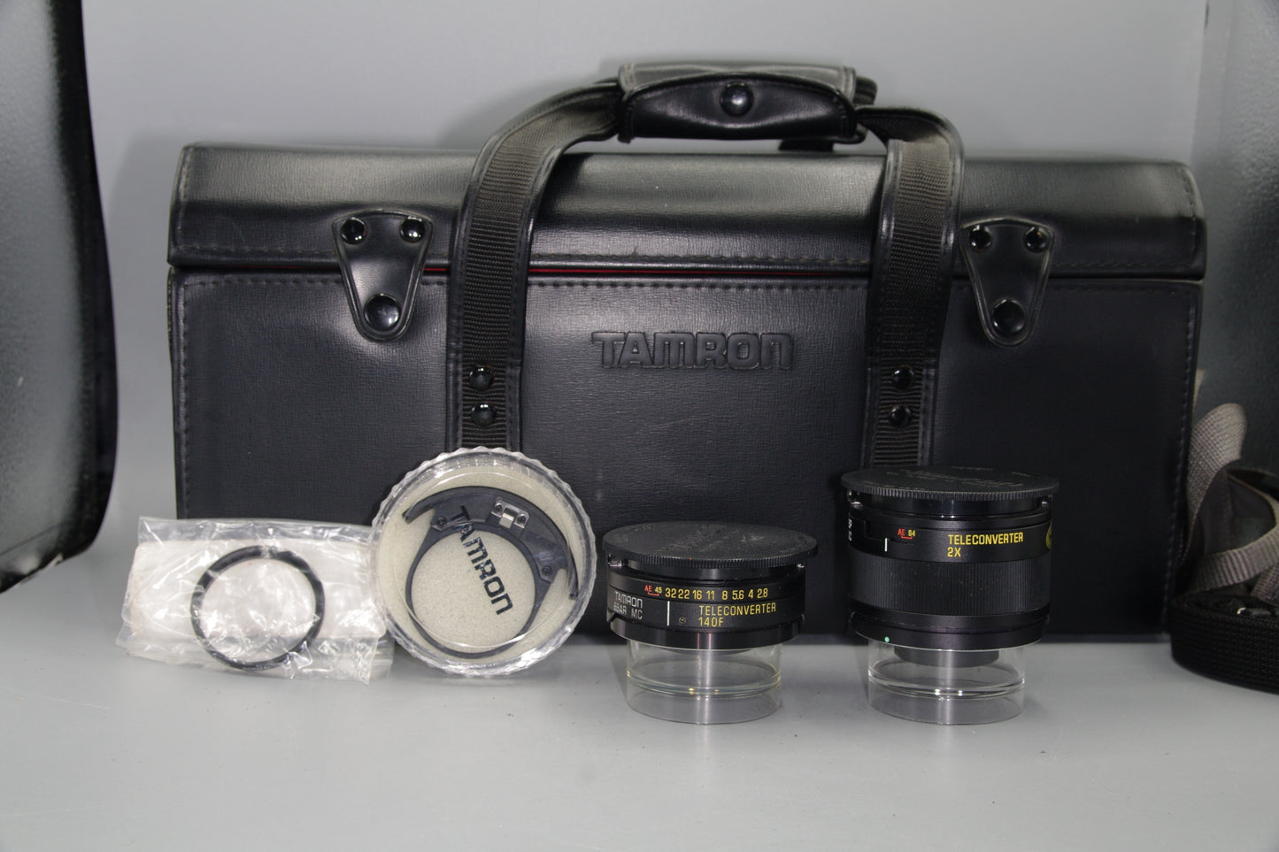 Tamron SP 300mm F/2.8 LD (IF) Lens 1.4 and 2.0 Teleconverters and case