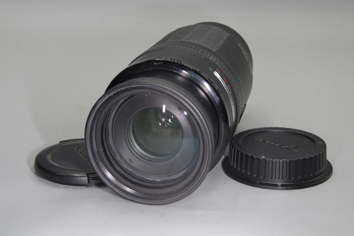 Canon EF 100-300mm f/5.6 Autofocus Telephoto Zoom Lens - Excellent