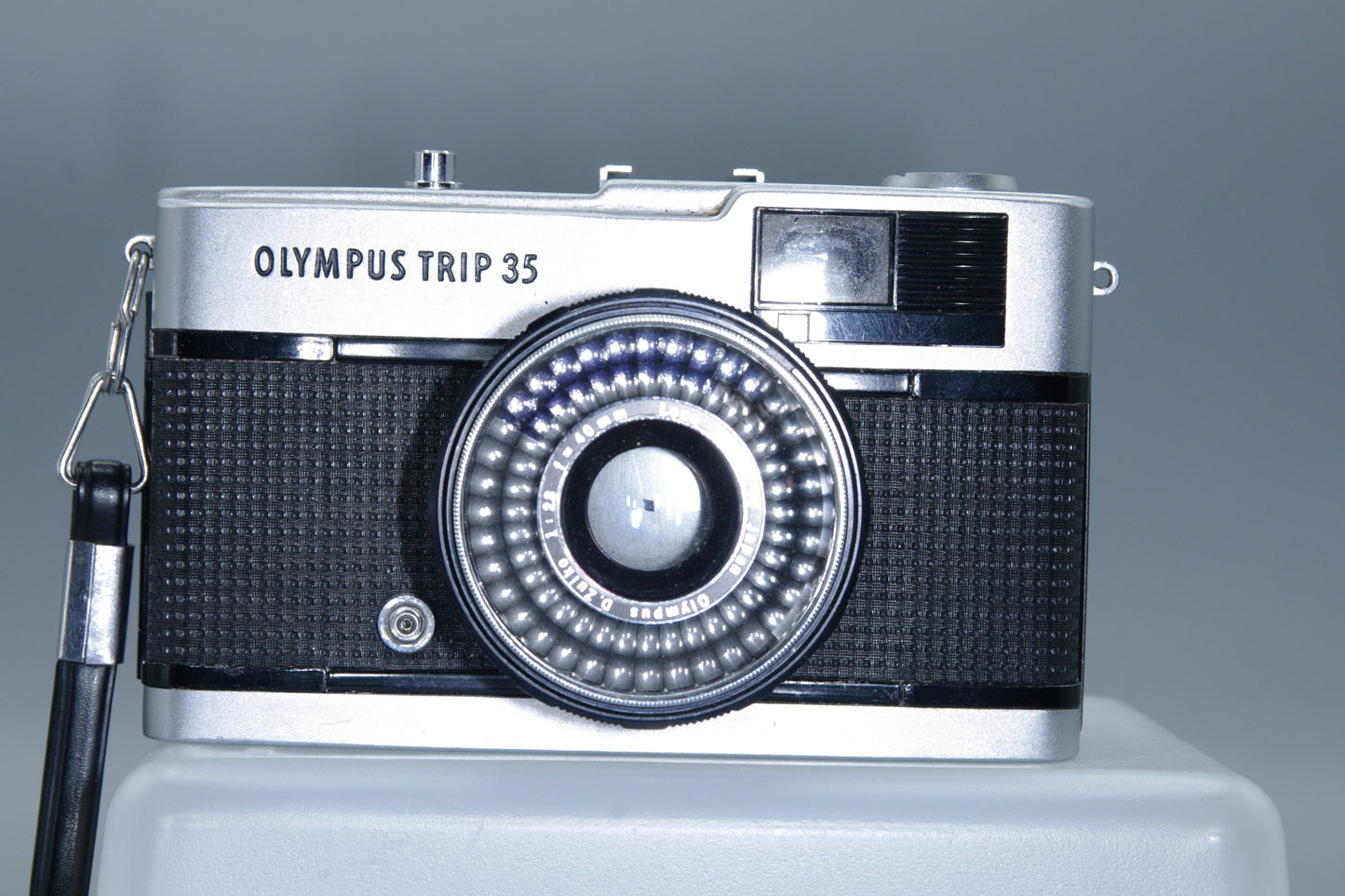 Olympus Trip 35mm Compact Camera with 40mm F/2.8 Lens  - Early Version